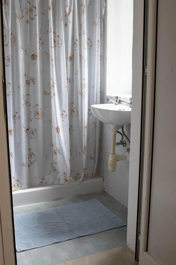 Spacious 3-Bedroom Apartment 30 Seconds From Sea Marsaskala